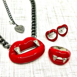 Betsey Johnson ‘Glampire’ Vampire Lips Jewelry Set HTF!